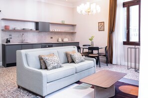 Classic Apartment | Ruang tamu
