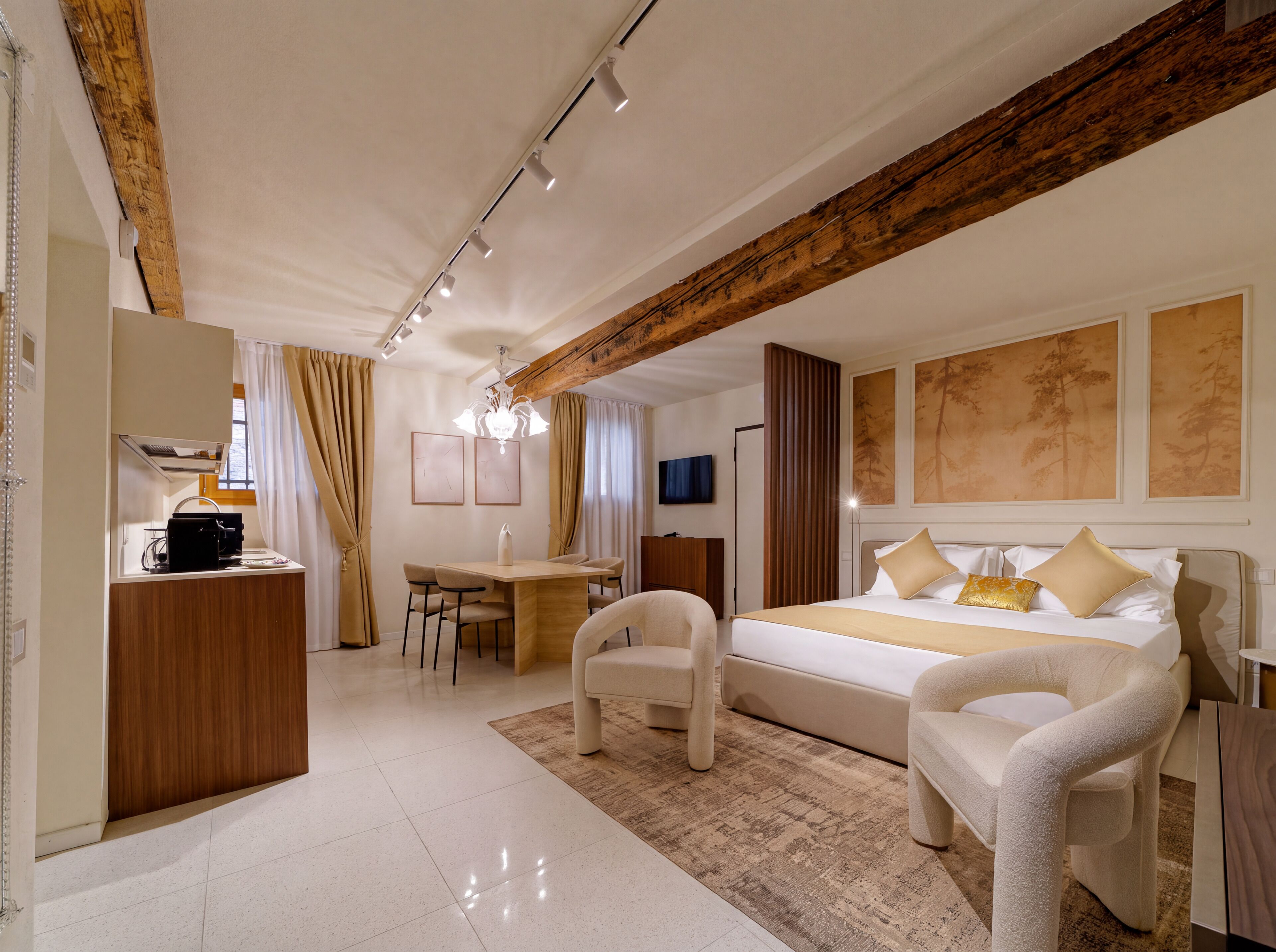 Departamento clásico | Tabla de planchar con plancha, wifi gratis y ropa de cama 