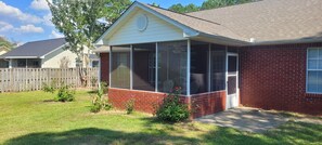 Exterior - 2-Bedroom Home in Navarre, FL (Navarre)
