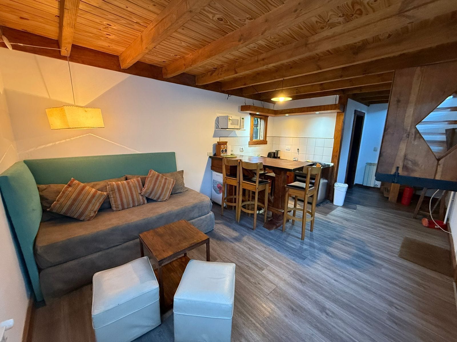Bungalow tiện nghi đơn giản, không hút thuốc | Khu phòng khách