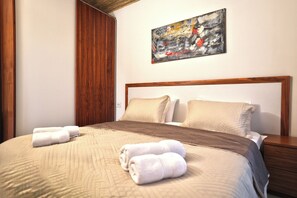 Room - Delightful 1-bedroom apartment in charming Kfardibiane getaway (Kfardibiane)