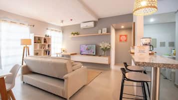 Apartment, City View | Interior
