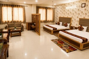 Desk, free WiFi - Khatu Bagh Resort (Khatoo)