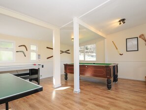 A room with a pool table, a ping pong table, and a billiards table. - Trevano (Bodmin)
