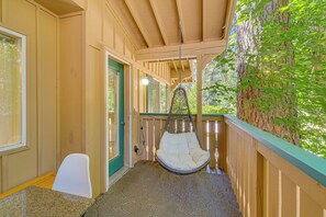 Apartment (2 Bedrooms) | Interior - Quiet Condo Next to Enchantment, Adventure Parks (Leavenworth)