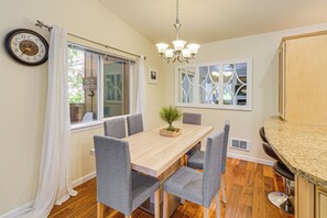 Apartment (2 Bedrooms) | Interior - Quiet Condo Next to Enchantment, Adventure Parks (Leavenworth)
