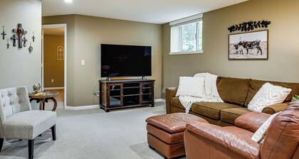 Family Home w/ Patio, 9 Mi to Downtown Appleton