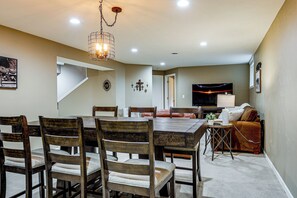 Interior - Family Home w/ Patio, 9 Mi to Downtown Appleton (Greenville)