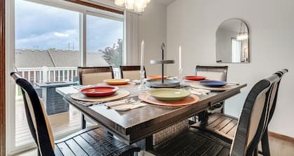 Walking Distance to Scheels Arena - West Fargo