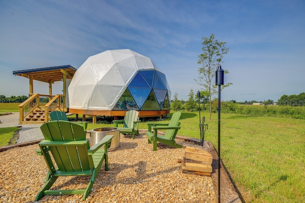 Apartment (0 Bedroom) | Interior - Luxury Glamping Dome w/ Private Hot Tub in Butler (Butler)