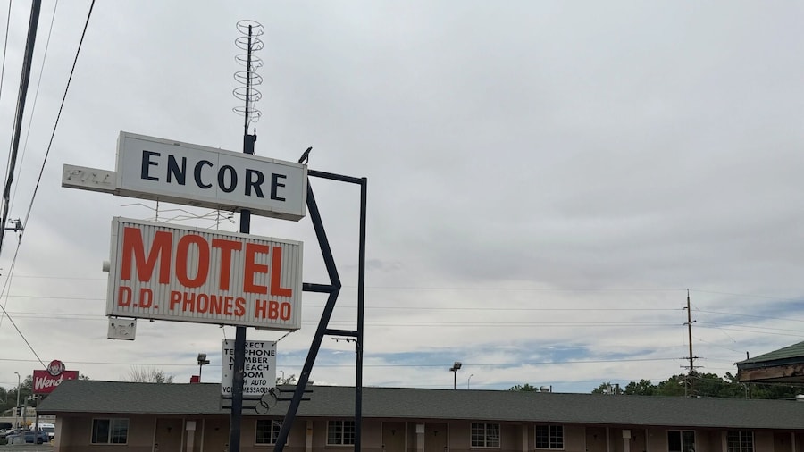 Encore Motel
