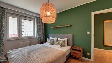 Apartment | Iron/ironing board, free WiFi
