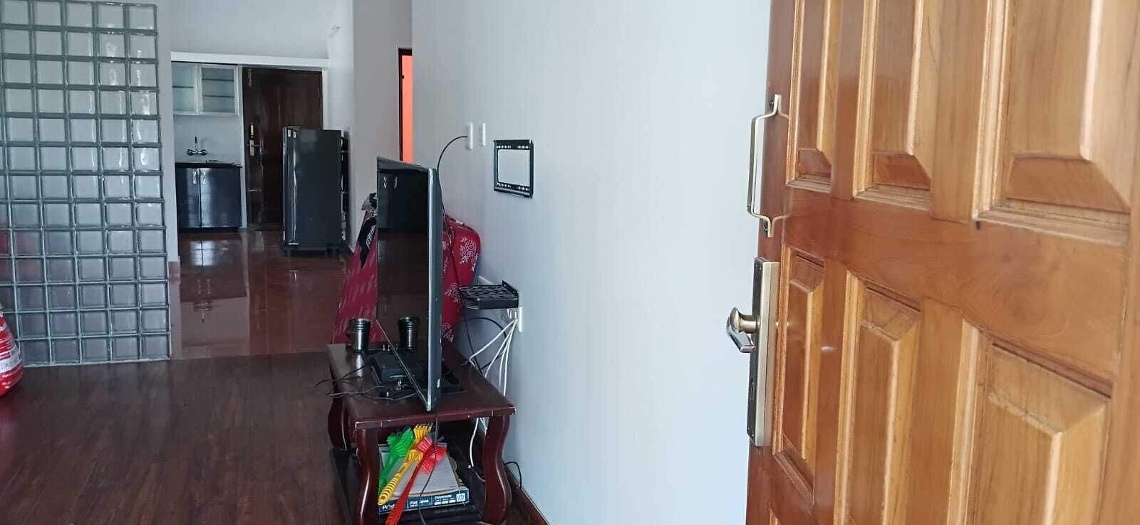 Nhà dành cho gia đình, quang cảnh vườn | Nội thất