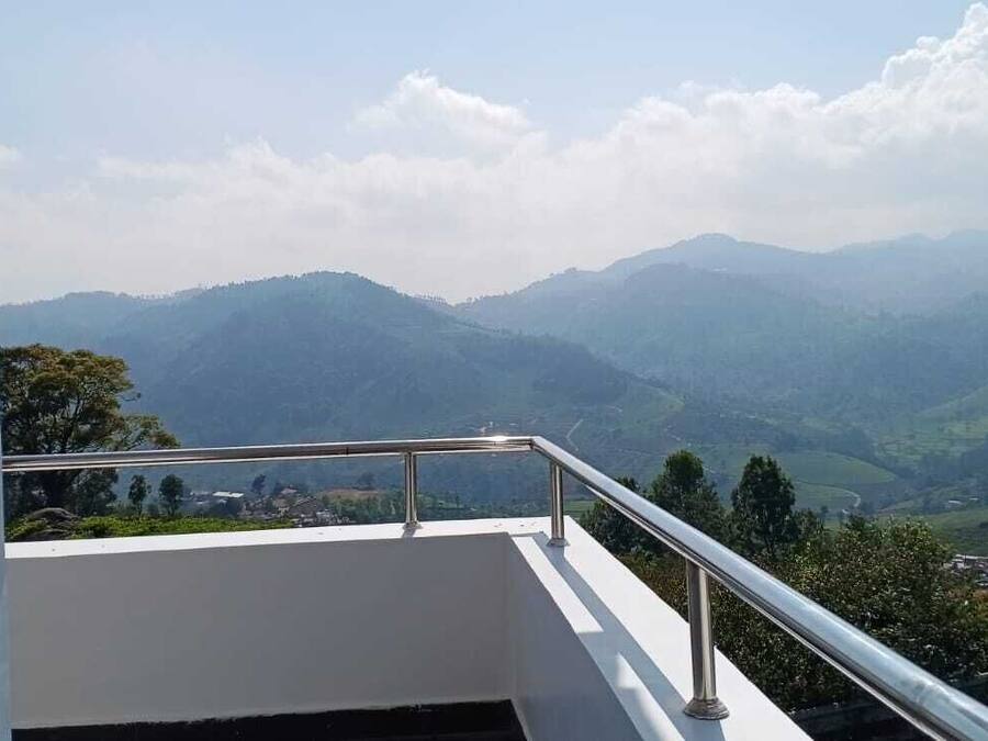 Family House, Garden View | Property grounds