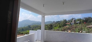 Family House, Garden View | Interior