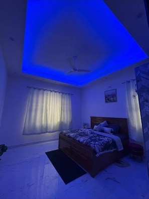 House, 2 Bedrooms, Accessible, Smoking - Horizon & Hearth - Scenic Mountain View Villa (Dehradun)
