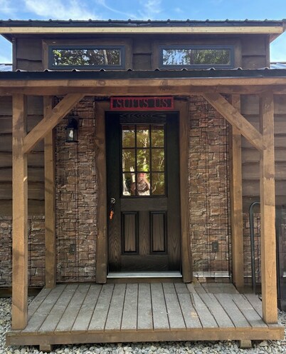 Suits Us - A Southern Ohio Retreat in Wayne National Forest