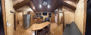 Living area - Suits Us - A Southern Ohio Retreat (Wingett Run)