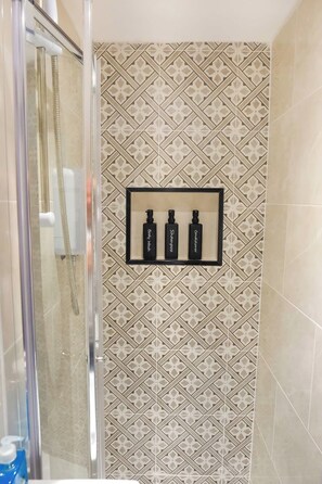 Douche, shampoing
