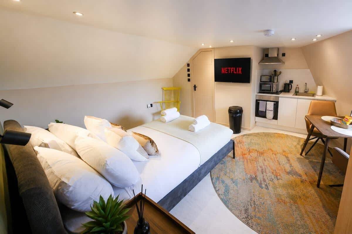 熨斗/熨衫板、Wi-Fi、床單