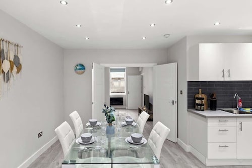 The Harbour Hideaway, Weymouth Beach,  Sleeps4