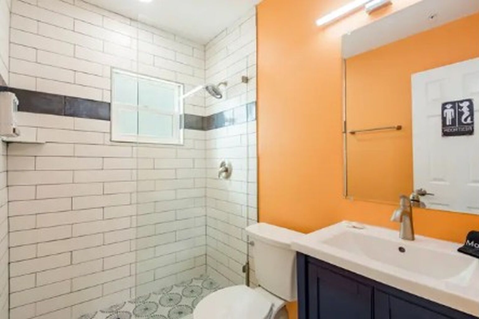 Shower, towels
