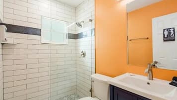 Shower, towels