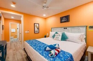 1 bedroom, free WiFi, bed sheets - ☀️Beach Access/Restaurants Nearby🌴Onsite Heated Pool🌞The Lofts #4 (St Pete Beach)