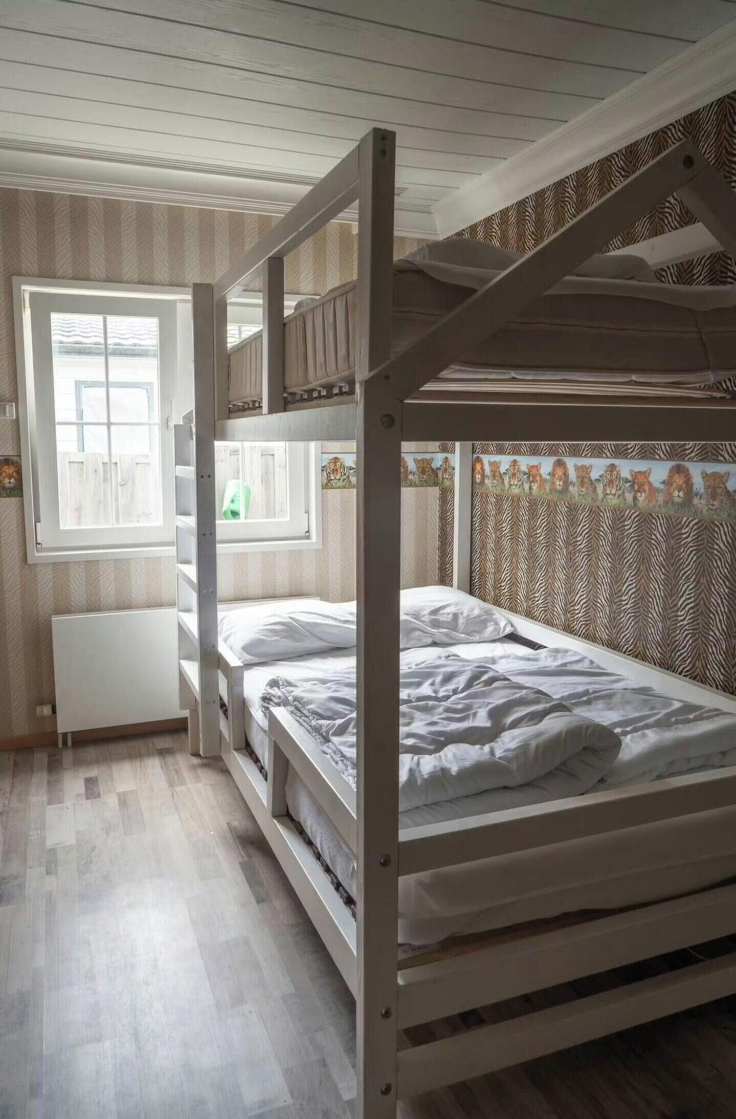Chalet | 3 bedrooms, bed sheets