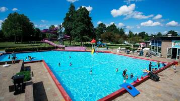 Chalet | Pool | Indoor pool, outdoor pool