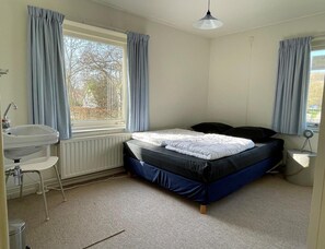 Ferienhaus | 3 Schlafzimmer, individuell eingerichtet, Bettwäsche