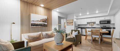 Condo, 2 Bedrooms | Living area