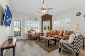 Apartment, 3 Schlafzimmer | Wohnbereich