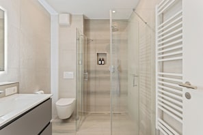 Comfort Apartment, 1 King Bed, Kitchen | Bathroom - CasaVia Frankenthal Zentrum - BRIGHT (Frankenthal (Pfalz))