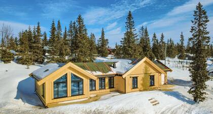 Stunning home in Sjusjøen with sauna