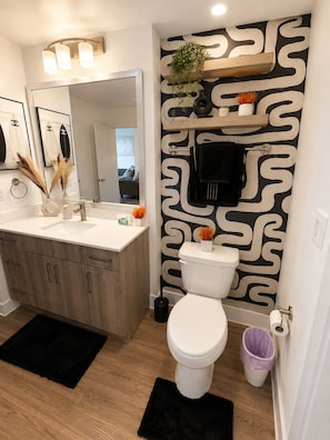 Bathroom - Riverwalk Oasis (San Antonio)