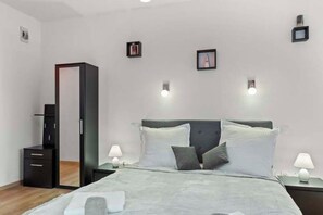 7 Schlafzimmer, Bügeleisen/Bügelbrett, WLAN, Bettwäsche
