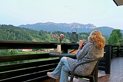 Podul Simonului - Wonderful 7-bedroom chalet in Șimon perfect for group getaways