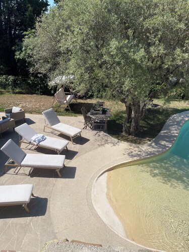 Les Oliviers du Lagon: Charming Bed and Breakfast with a Lagoon-Style Pool