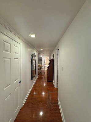 Interior - Cozy large room in a 3 bedroom basement unit. (Washington)