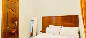Furnished 1-bedroom apartment with a living room, fully equipped kitchen, and Wi-Fi