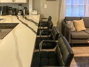 Interior - Staysobrio Luxury Stays (Gastonia)