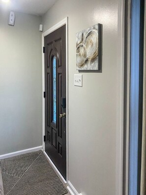 Interior - Staysobrio Luxury Stays (Gastonia)