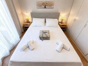 Bügeleisen/B ügelbrett, Reisekinderbett, WLAN, Bettwäsche