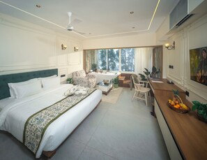 Luxury Double Room, Mountain View - 1924 Clock House Munnar (Munnar)