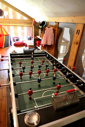 Spielezimmer