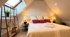 Desk, laptop workspace, free WiFi - Las Posada de las Flores (Astorga)
