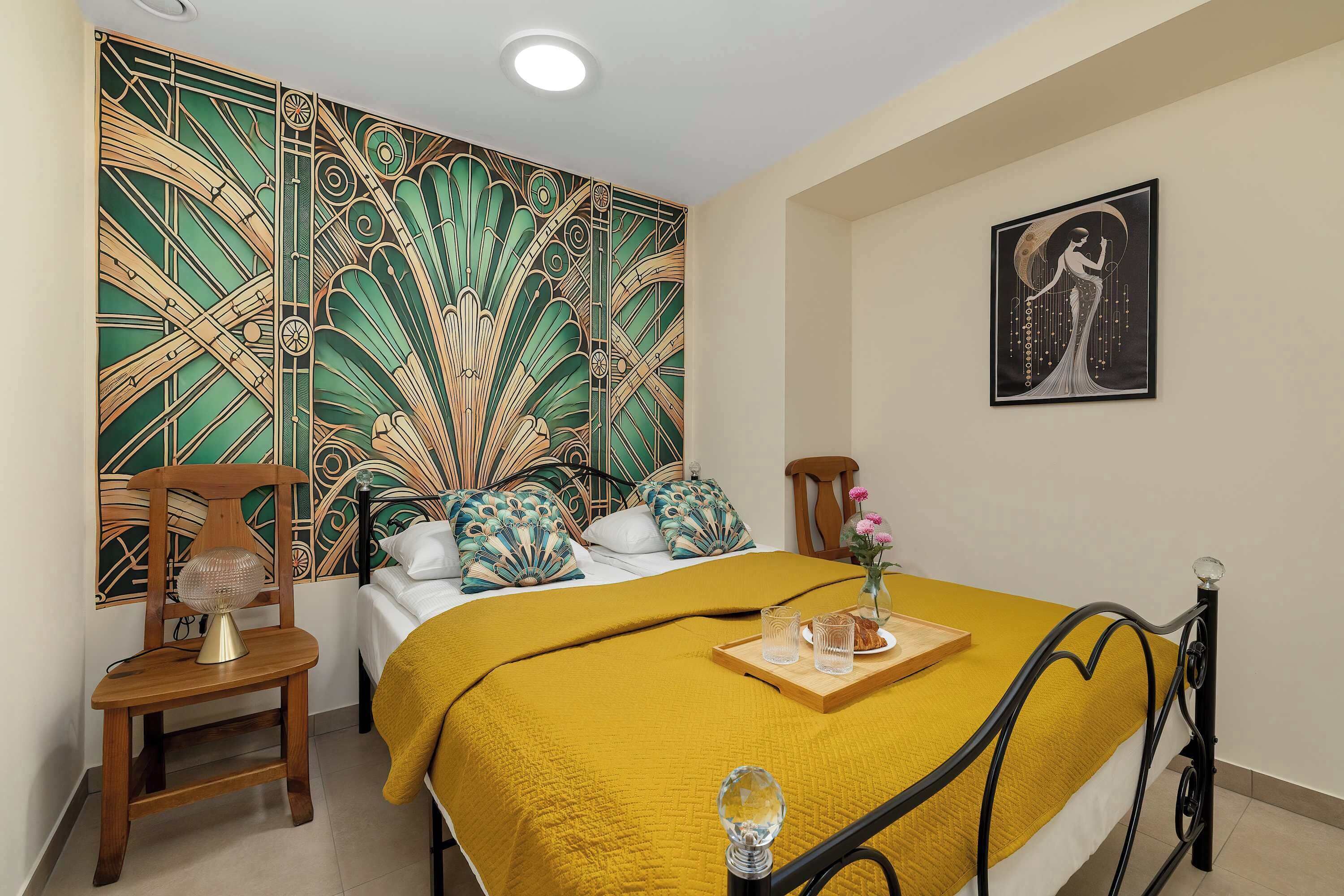 Iron/ironing board, travel cot, WiFi, bed sheets