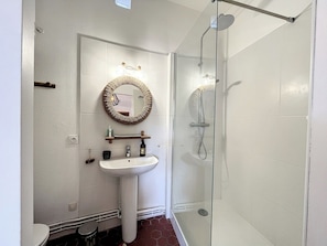 Dusche, Toilettenpapier