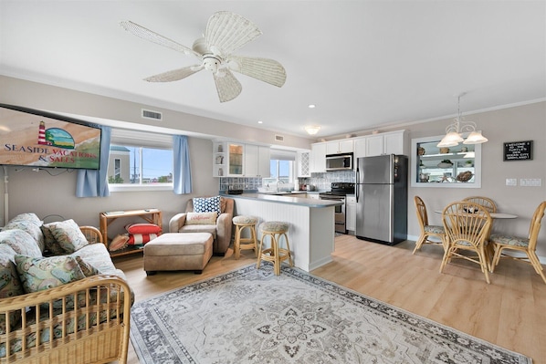 TV - El Rosa 304 by Seaside Vacations & Sales (Ocean City)